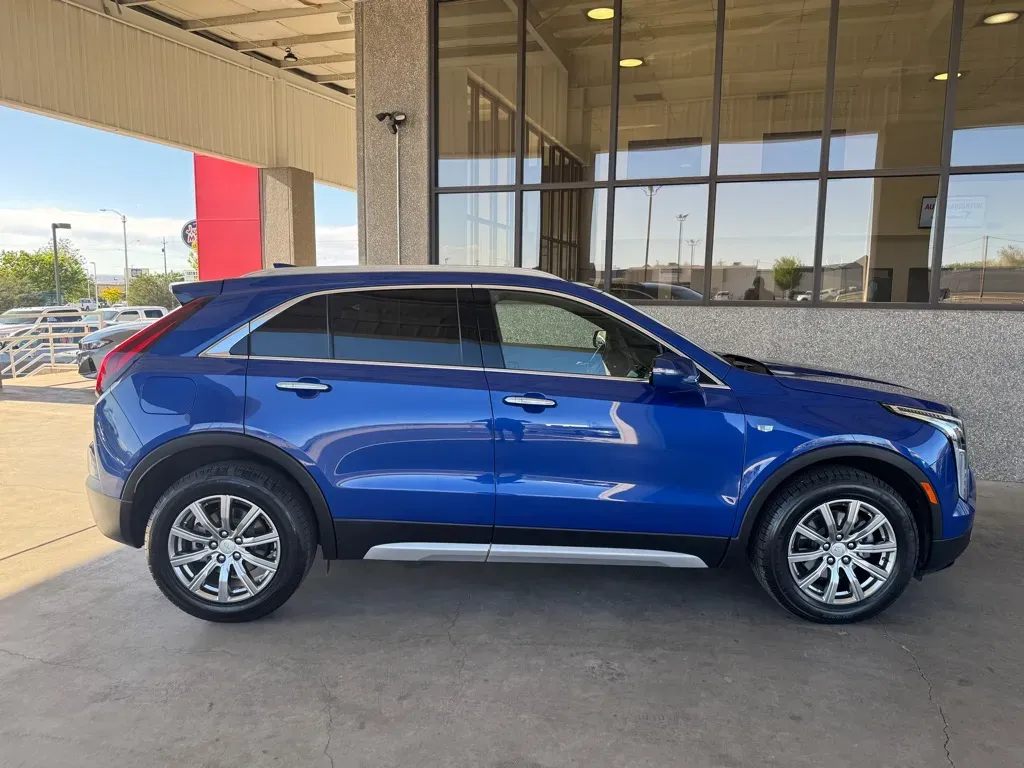 Cadillac XT4