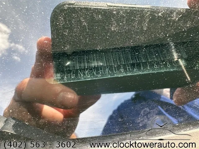 Vehicle image 30
