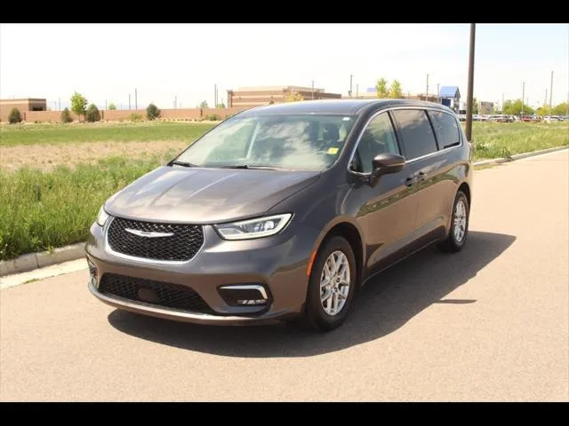 Vehicle image 18