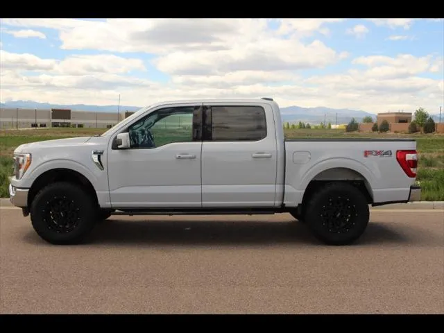 Vehicle image 14