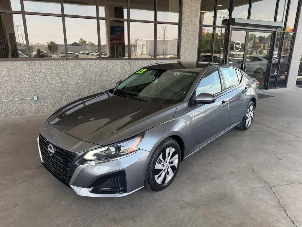 Nissan Altima