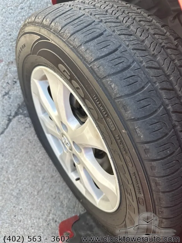 Vehicle image 21
