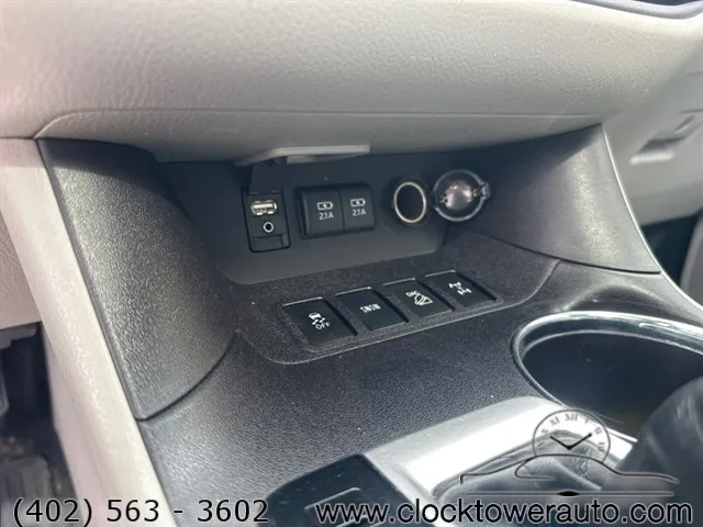 Vehicle image 28
