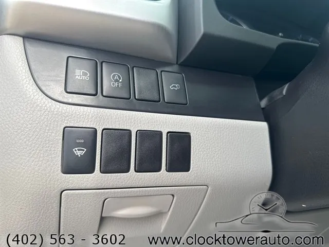 Vehicle image 24
