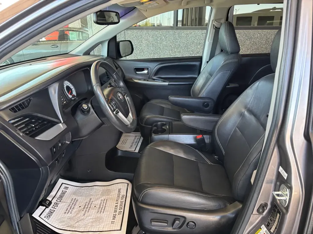 Toyota Sienna